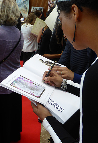 Michaela de Luxe Autogramme